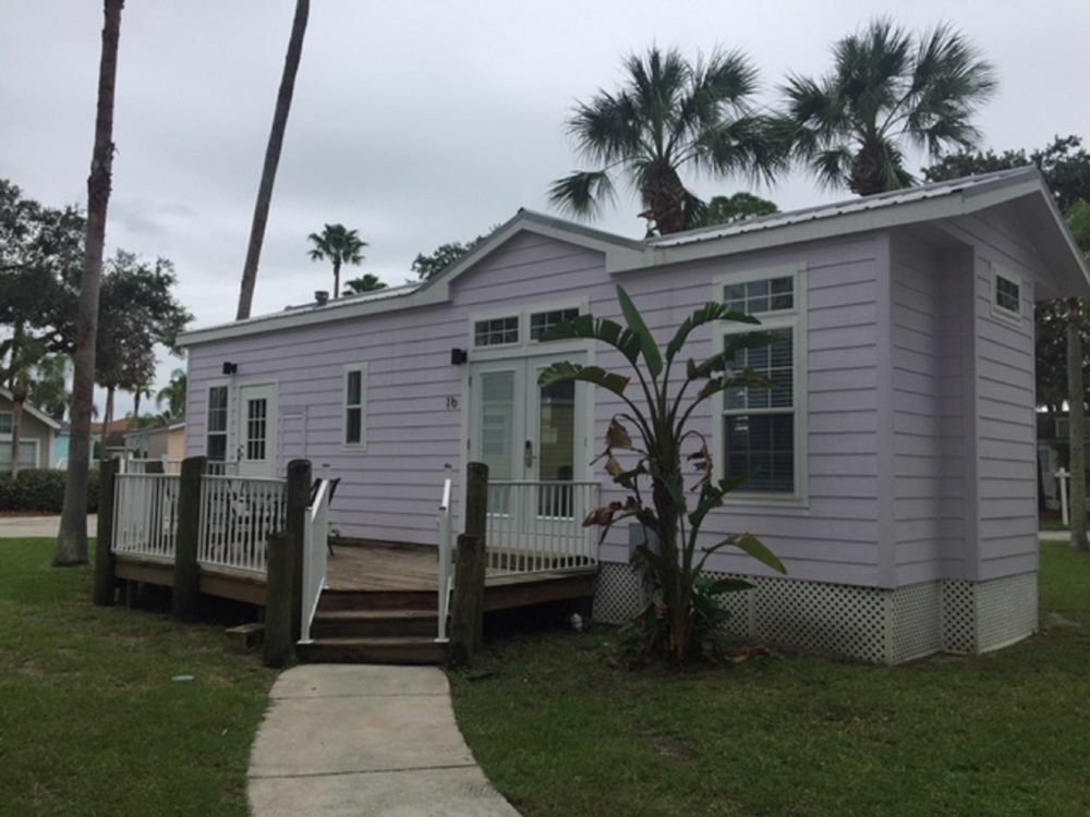 Tropical Palms Resort 塞利布雷申 外观 照片